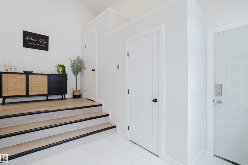 13 Lorraine Crescent, St. Albert, AB - Indoor Photo Showing Other Room