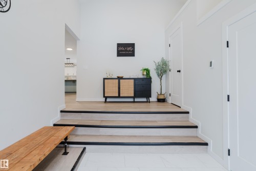 13 Lorraine Crescent, St. Albert, AB - Indoor Photo Showing Other Room