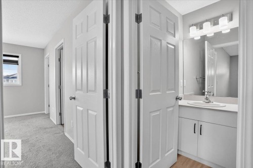 9046 Cooper Link, Edmonton, AB 