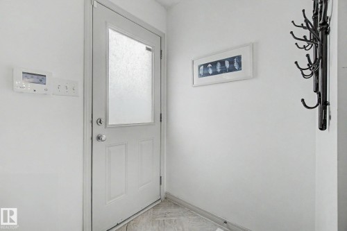 9111 213 Street, Edmonton, AB - Indoor Photo Showing Other Room