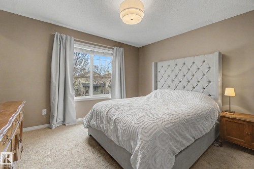 9111 213 Street, Edmonton, AB - Indoor Photo Showing Bedroom