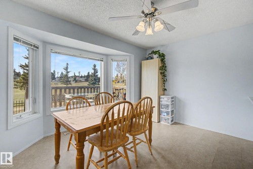 141 5 Aberdeen Way, Stony Plain, AB - Indoor Photo Showing Dining Room