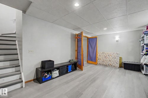 141 5 Aberdeen Way, Stony Plain, AB - Indoor