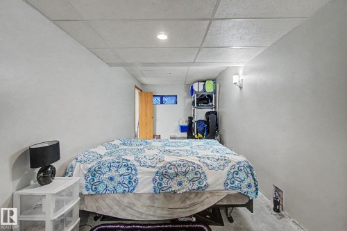 141 5 Aberdeen Way, Stony Plain, AB - Indoor Photo Showing Bedroom