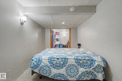 141 5 Aberdeen Way, Stony Plain, AB - Indoor Photo Showing Bedroom