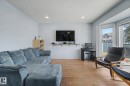 141 5 Aberdeen Way, Stony Plain, AB  - Indoor Photo Showing Living Room 