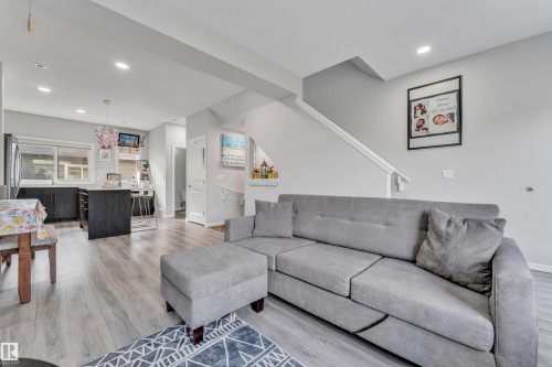 61 215 Saddleback Road, Edmonton, AB - Indoor Photo Showing Living Room