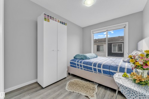 61 215 Saddleback Road, Edmonton, AB - Indoor Photo Showing Bedroom