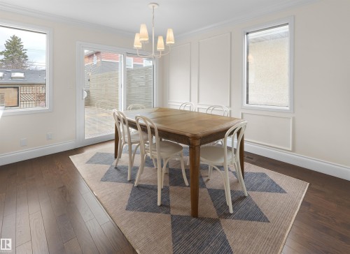 8960 77 Avenue, Edmonton, AB - Indoor Photo Showing Dining Room