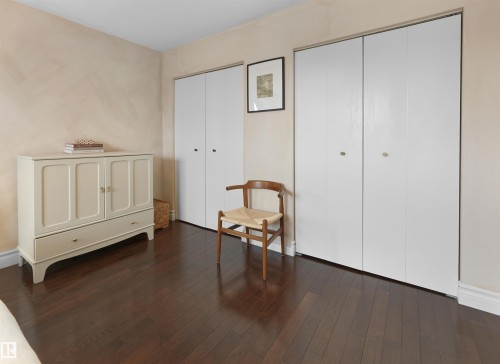 8960 77 Avenue, Edmonton, AB - Indoor