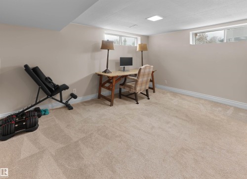 8960 77 Avenue, Edmonton, AB - Indoor