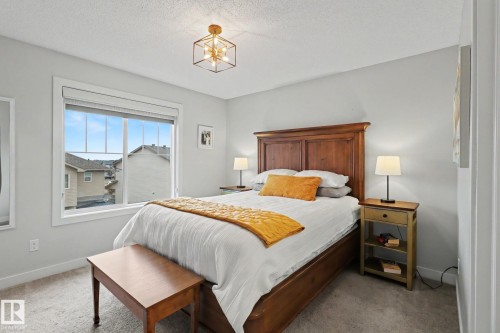 24 165 Cy Becker Blvd, Edmonton, AB - Indoor Photo Showing Bedroom