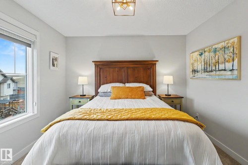 24 165 Cy Becker Blvd, Edmonton, AB - Indoor Photo Showing Bedroom