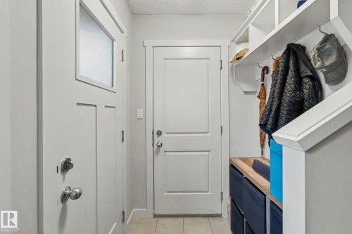 24 165 Cy Becker Blvd, Edmonton, AB - Indoor Photo Showing Other Room