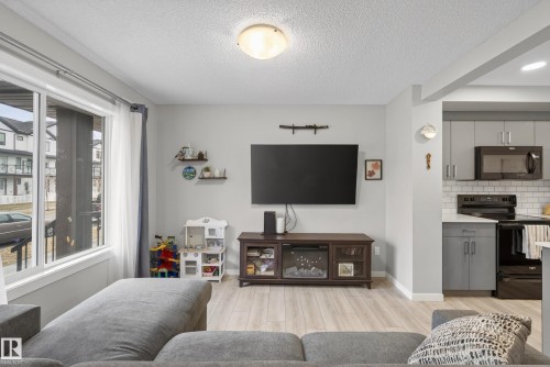 1096 Cy Becker Road, Edmonton, AB - Indoor Photo Showing Living Room