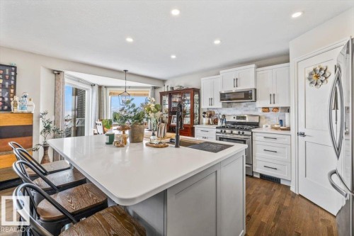 50 Napoleon Crescent, St. Albert, AB - Indoor Photo Showing Kitchen