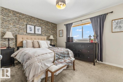 50 Napoleon Crescent, St. Albert, AB - Indoor Photo Showing Bedroom