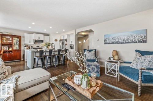 50 Napoleon Crescent, St. Albert, AB - Indoor Photo Showing Living Room
