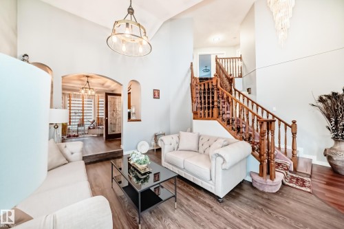 6223 162B Ave, Edmonton, AB - Indoor Photo Showing Living Room