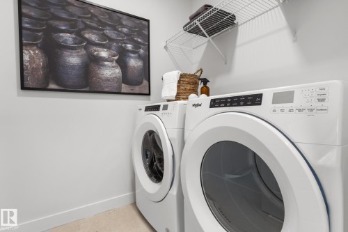 3195 Erlanger Way, Edmonton, AB - Indoor Photo Showing Laundry Room