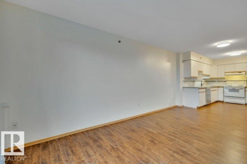 305 4906 47 Avenue, Leduc, AB - Indoor Photo Showing Kitchen