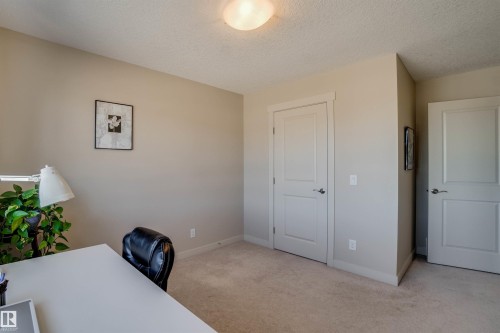 3843 Agar Green, Edmonton, AB - Indoor