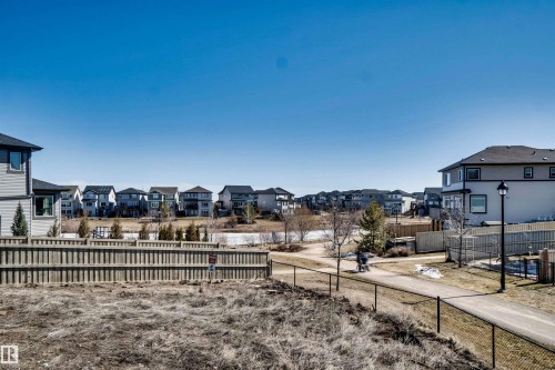 3843 Agar Green, Edmonton, AB - Outdoor