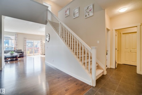 3843 Agar Green, Edmonton, AB - Indoor Photo Showing Other Room