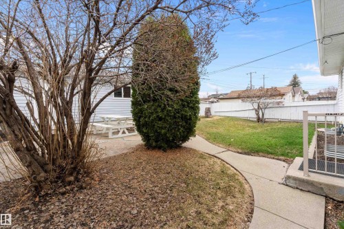 7123 Delwood Road, Edmonton, AB - Outdoor