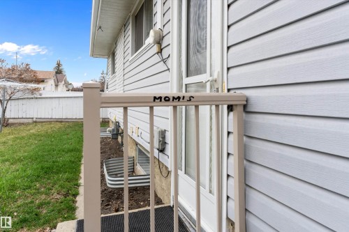 7123 Delwood Road, Edmonton, AB - Outdoor