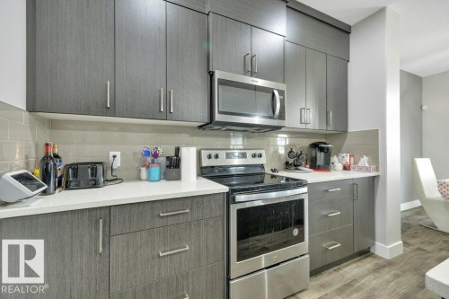 100 Aston Bend, Leduc, AB - Indoor Photo Showing Kitchen