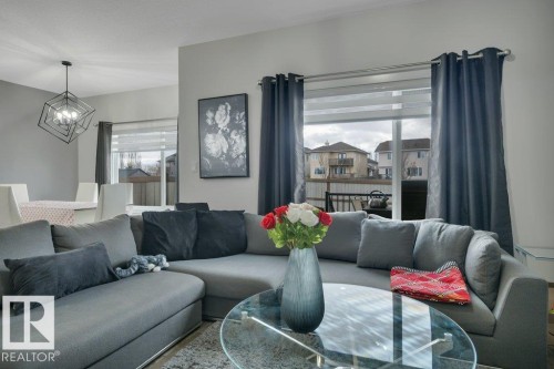 100 Aston Bend, Leduc, AB - Indoor Photo Showing Living Room