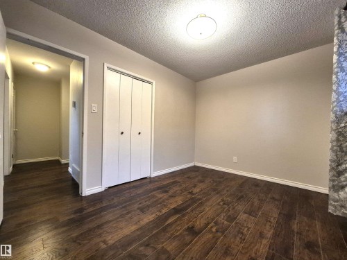 11440 44A Avenue, Edmonton, AB - Indoor Photo Showing Other Room
