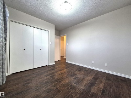 11440 44A Avenue, Edmonton, AB - Indoor Photo Showing Other Room