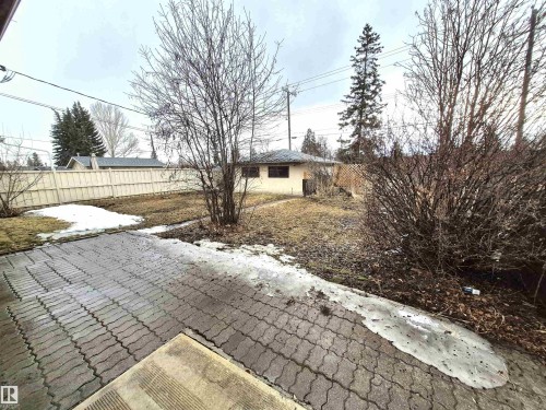 11440 44A Avenue, Edmonton, AB - Outdoor