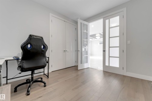 French doors featuring frosted glass panels - 3736 1 Avenue Sw, Edmonton, AB - Indoor