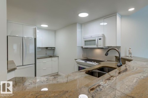 606 10108 125 Street, Edmonton, AB - Indoor Photo Showing Kitchen With Double Sink With Upgraded Kitchen