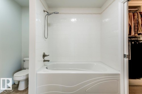 606 10108 125 Street, Edmonton, AB - Indoor Photo Showing Bathroom