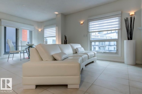 606 10108 125 Street, Edmonton, AB - Indoor Photo Showing Living Room