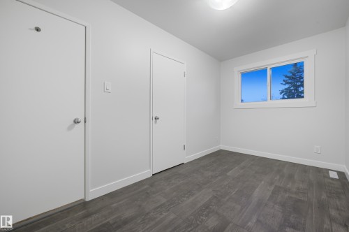13228 83 Street Nw, Edmonton, AB - Indoor Photo Showing Other Room