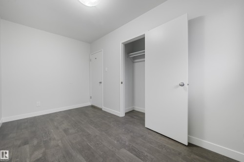 13228 83 Street Nw, Edmonton, AB - Indoor Photo Showing Other Room