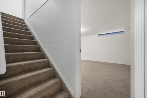 13228 83 Street Nw, Edmonton, AB - Indoor Photo Showing Other Room