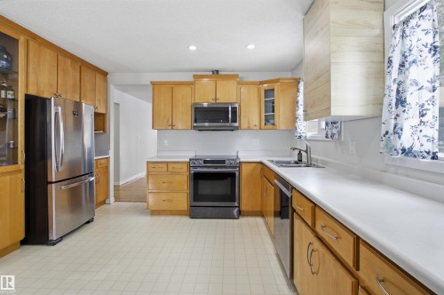 4203 52 Avenue, Beaumont, AB - Indoor Photo Showing Kitchen With Stainless Steel Kitchen With Double Sink