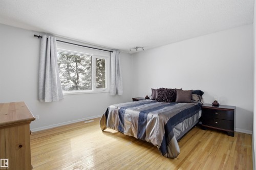 4203 52 Avenue, Beaumont, AB - Indoor Photo Showing Bedroom