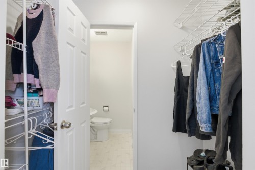 4203 52 Avenue, Beaumont, AB - Indoor