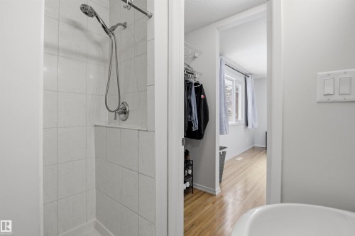 4203 52 Avenue, Beaumont, AB - Indoor Photo Showing Bathroom