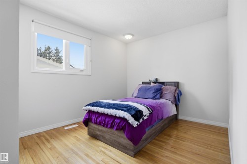 4203 52 Avenue, Beaumont, AB - Indoor Photo Showing Bedroom
