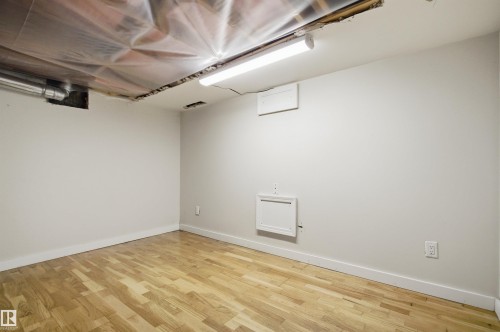 4203 52 Avenue, Beaumont, AB - Indoor