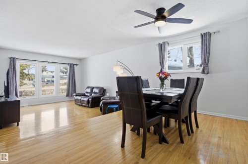 4203 52 Avenue, Beaumont, AB - Indoor