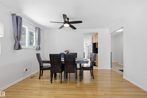 4203 52 Avenue, Beaumont, AB - Indoor Photo Showing Dining Room